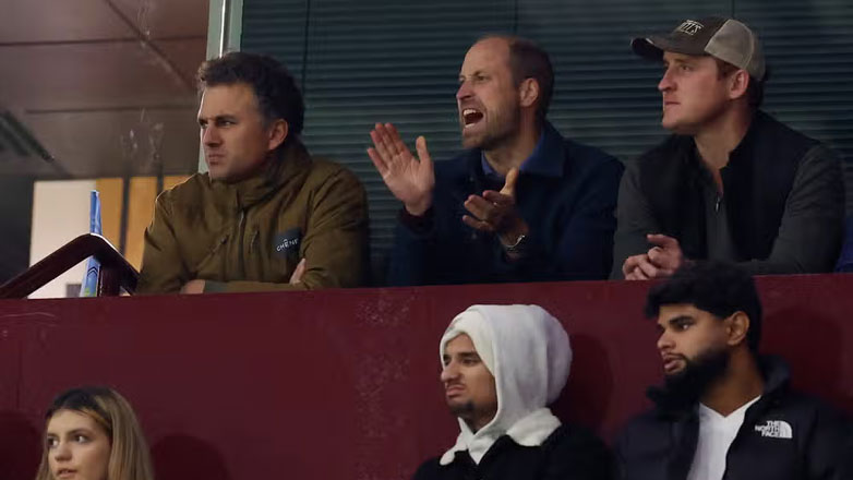 Οπαδός ο πρίγκιπας Γουίλιαμ στον αγώνα της Άστον Βίλα