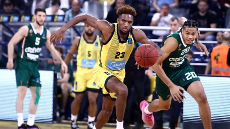 EuroCup: «Αυτοκτόνησε» στην τελευταία περίοδο ο Άρης, 82-75 η Τσεντεβίτα Ολίμπια