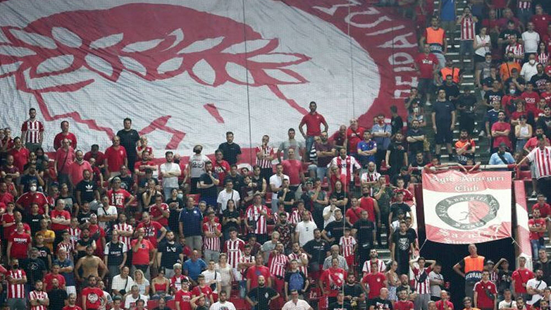 Ταυτοποιήθηκαν χούλιγκανς του Ολυμπιακού που συμμετείχαν στον «εμφύλιο» πόλεμο έξω από το «Γ. Καραϊσκάκης»