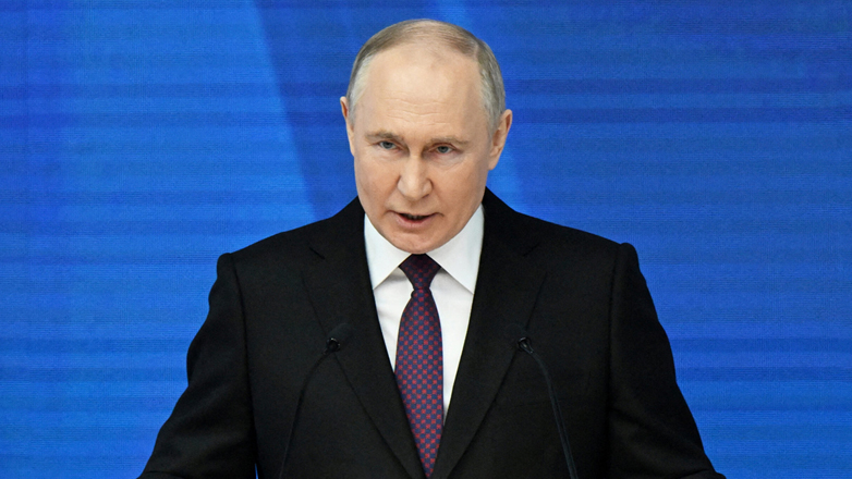 Πούτιν: Δίνουν «ελπίδα» οι επαφές ανώτατων Ρώσων και Αμερικανών αξιωματούχων