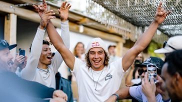 Ο Lennart Neubauer κατακτά τον τρίτο του τίτλο στο freestyle windsurfing