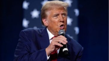 Ντόναλντ Τραμπ: Απέλαση μεταναστών από τις ΗΠΑ με οποιοδήποτε κόστος