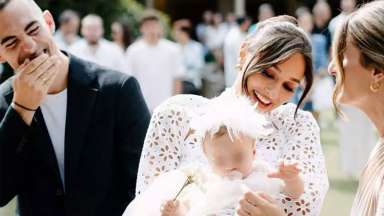 Η Ναυσικά Παναγιωτακοπούλου έγινε νονά – Φωτογραφίες από τη βάφτιση