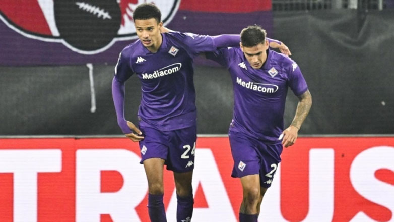 Conference League: Συνεχίζουν «απόλυτες» οι Φιορεντίνα, Γιαγκελόνια, Γκιμαράες, Χαρτς και Ραπίντ