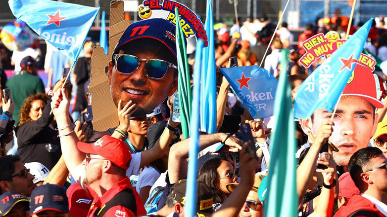 Ξέφρενο πανηγύρι στο Μεξικό πριν από το ξεκίνημα των δοκιμαστικών