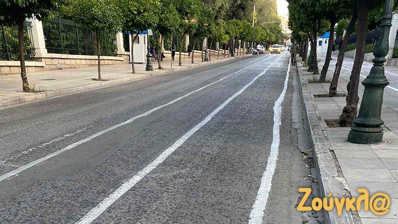 Προχειρότητες μπροστά στο Προεδρικό Μέγαρο ενόψει της 28ης Οκτωβρίου