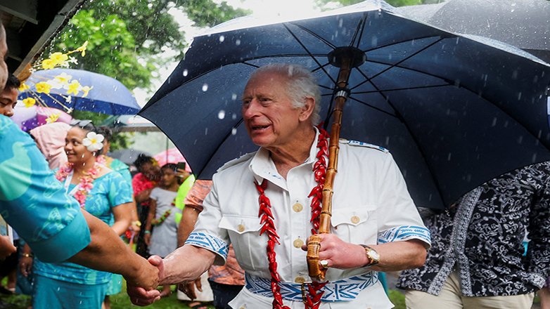 Ο Κάρολος αποδέχθηκε τις βαρβαρότητες της Βρετανίας στη Σύνοδο Κορυφής της Κοινοπολιτείας