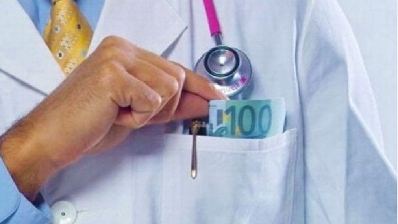 Θεσσαλονίκη: Καταδίκη γιατρού για «φακελάκια»