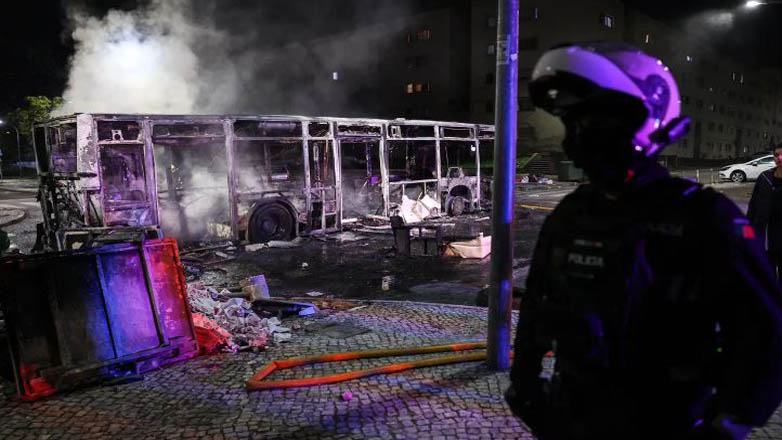 Πορτογαλία: Μεγάλες διαδηλώσεις και συγκρούσεις μετά τον θάνατο ενός μαύρου άντρα από αστυνομικά πυρά