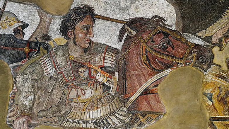 Η αρχαιολόγος Αγγελική Κοτταρίδη διαψεύδει ότι ανακαλύφθηκε  χιτώνας του Μεγάλου Αλεξάνδρου