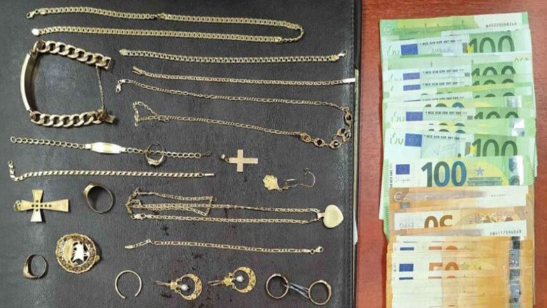 Δύο συλλήψεις για τηλεφωνικές απάτες με λεία 25.000 ευρώ