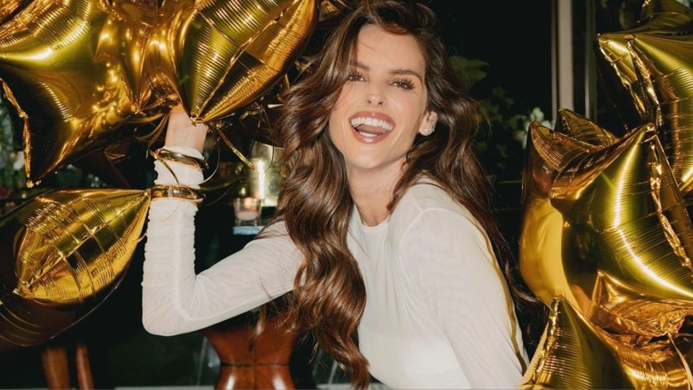 Γενέθλια για την Izabel Goulart – Η έκπληξη που της έκανε ο Kevin Trapp