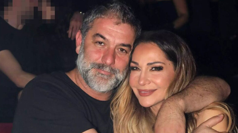 Δέσποινα Βανδή – Βασίλης Μπισμπίκης: Βραδινή έξοδος για το ζευγάρι σε γνωστό εστιατόριο στο Γκάζι