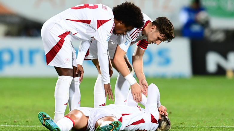 Ολυμπιακός: Επιβεβαιώθηκαν οι φόβοι για τον Γιαζίτσι, υπέστη ρήξη χιαστού και χάνει τη σεζόν!