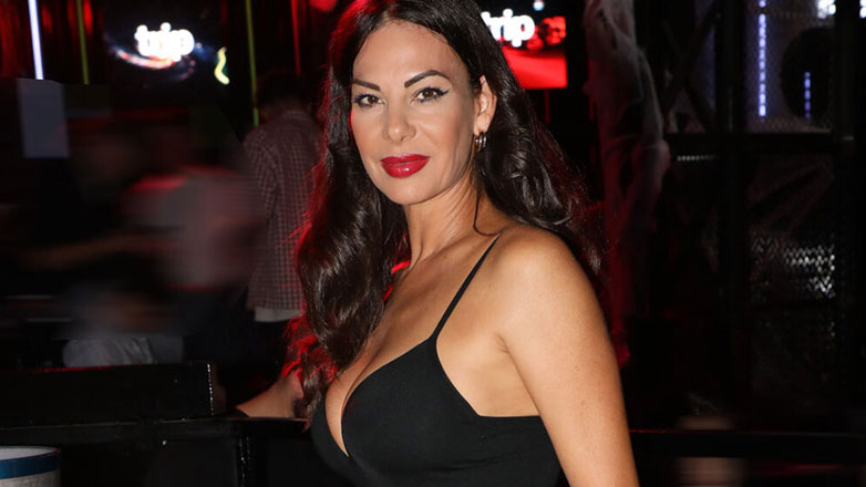 Εύη Βατίδου: «Οι μεγαλύτεροι άνδρες δεν με φλερτάρουν, θέλουν γυναίκες που να τους ακούνε»