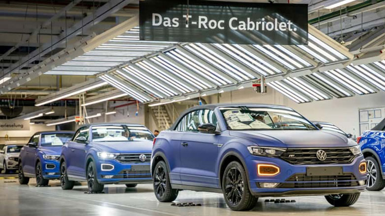 «Φλερτάρουν» με μόνιμο λουκέτο 3 εργοστάσια της VW στη Γερμανία – Στον αέρα χιλιάδες εργαζόμενοι