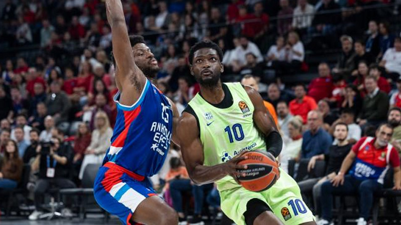 Σαν στο… σπίτι της στην Πόλη η Μπαρτσελόνα, 97-88 την Αναντολού Εφές