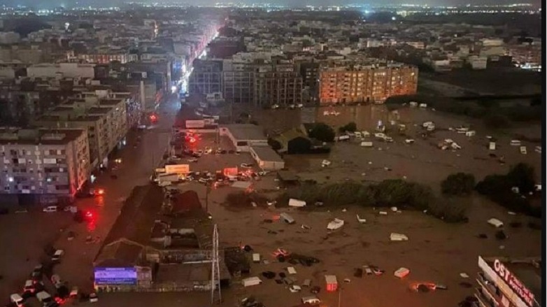 Βίντεο σοκ: Γυναίκα πνίγεται στα ορμητικά νερά