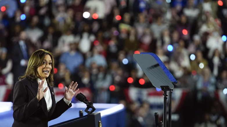 Κάμαλα Χάρις: Ο Ντόναλντ Τραμπ είναι ασταθής και επιδιώκει εξουσία χωρίς όρια