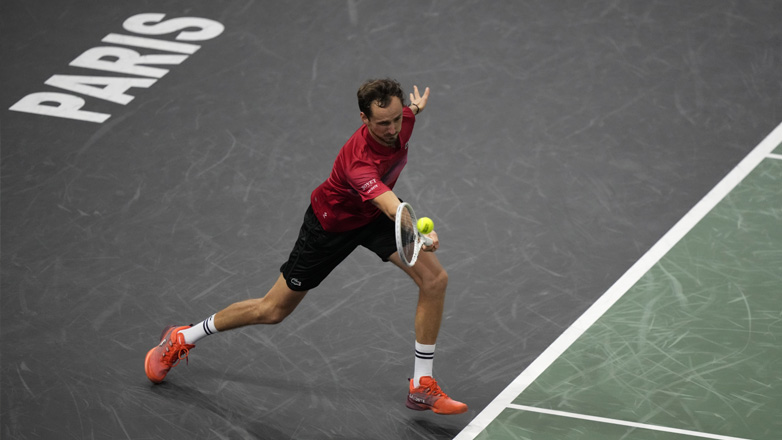 Paris Masters: Πρόωρος αποκλεισμός για τον Μεντβέντεφ