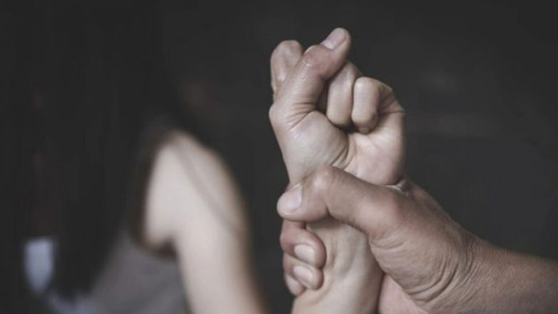 Φθιώτιδα: Στη φυλακή 55χρονος που έπιασε από το λαιμό και χτύπησε την πρώην γυναίκα του