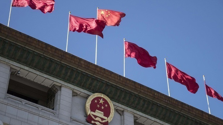 Η Κίνα δεν αποδέχεται την απόφαση της ΕΕ για επιβολή δασμών στα ηλεκτρικά αυτοκίνητα