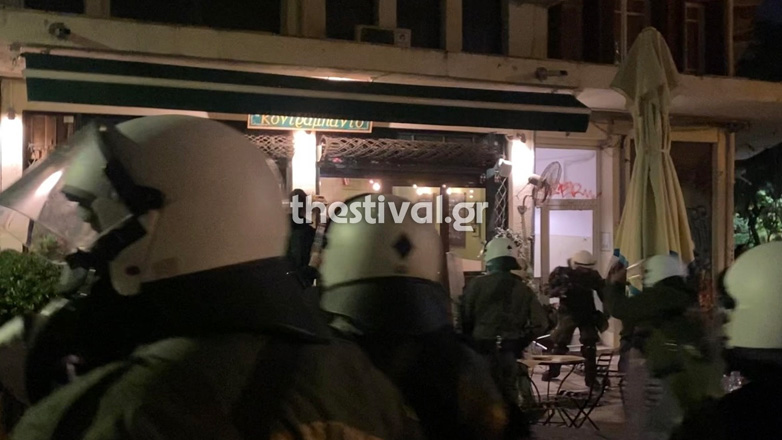 Θεσσαλονίκη: Ένταση και προσαγωγές μετά από πορεία αντιεξουσιαστών