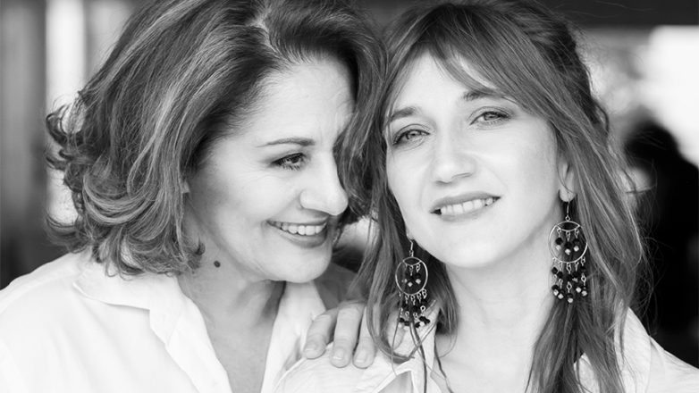 Η Μαργαρίτα Ζορμπαλά και η Μαρία Παπαγεωργίου στο Θέατρο Άλσος