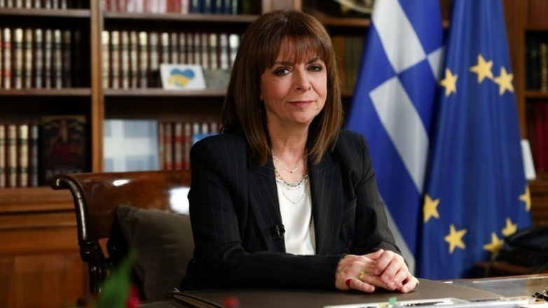 Συλλυπητήρια επιστολή της Κ. Σακελλαροπούλου στον βασιλιά της Ισπανίας για τα θύματα των καταστροφικών πλημμυρών