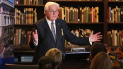 Ο Σταϊνμάιερ στην τελετή για τα 150 χρόνια από την ίδρυση του Γερμανικού Αρχαιολογικού Ινστιτούτου στην Αθήνα