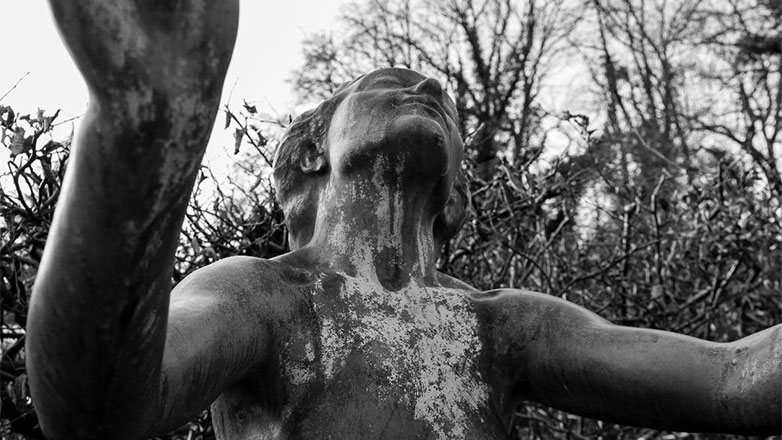 «Berlin eins, zwei, drei»: Η νέα ατομική έκθεση του Σπύρου Λαζάρου