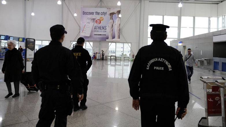 Χειροπέδες σε 27χρονο καταζητούμενο με διεθνές ένταλμα σύλληψης για κλοπές