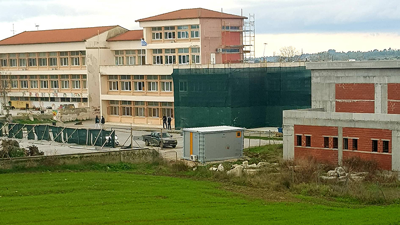 Χαλκιδική: Ρωγμές στο γυμνάσιο Κασσάνδρας από τον χθεσινό σεισμό