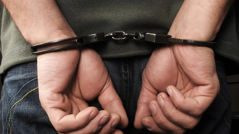 Χαλκιδική: Νεαρός έκανε συνεχείς φάρσες για βόμβες σε καταστήματα Χαλκιδική: Νεαρός έκανε συνεχείς φάρσες για βόμβες σε καταστήματα