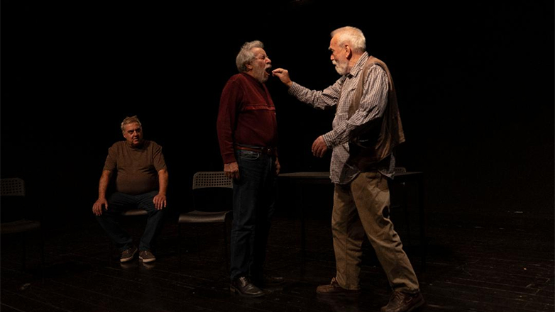 Η «Νυχτερινή Περιπλάνηση» του Κώστα Μεσάρη στο Θέατρο Αλκμήνη Η «Νυχτερινή Περιπλάνηση» του Κώστα Μεσάρη στο Θέατρο Αλκμήνη