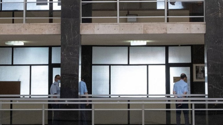 Υπό κράτηση ως την απολογία τους οι 4 ανήλικοι που διώκονται για ληστεία