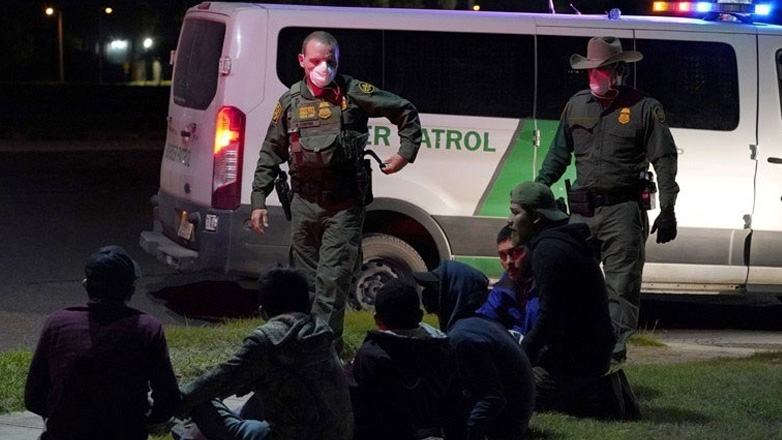 NBC: Η κυβέρνηση των ΗΠΑ προετοιμάζεται για μεγάλη αύξηση των μεταναστευτικών ροών