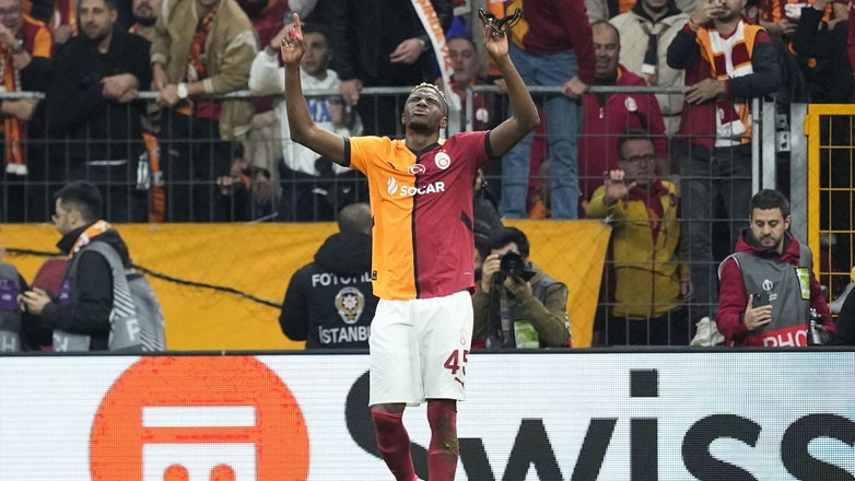 Europa League: Ο Οσιμέν «υπέγραψε» το ντέρμπι της Κωνσταντινούπολης, 3-2 η Γαλατά την Τότεναμ