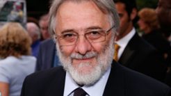 Συγχαρητήρια του πρωθυπουργού στον Γιάννη Σμαραγδή για την εκλογή του ως ακαδημαϊκού στην Ευρώπη