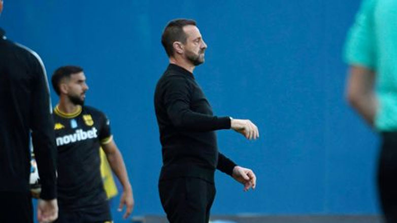 Άρης: Δε δέχθηκε ερωτήσεις ο Μάντζιος, μετά το ματς στο Αγρίνιο