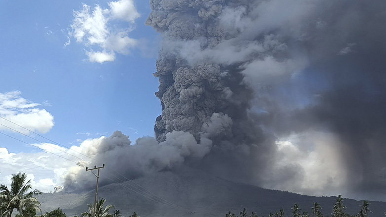 Εξερράγη ηφαίστειο στην Ινδονησία