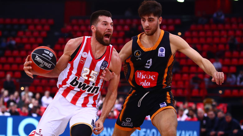 Greek Basketball League: Εύκολη νίκη για τον Ολυμπιακό, 106-66 τον Προμηθέα