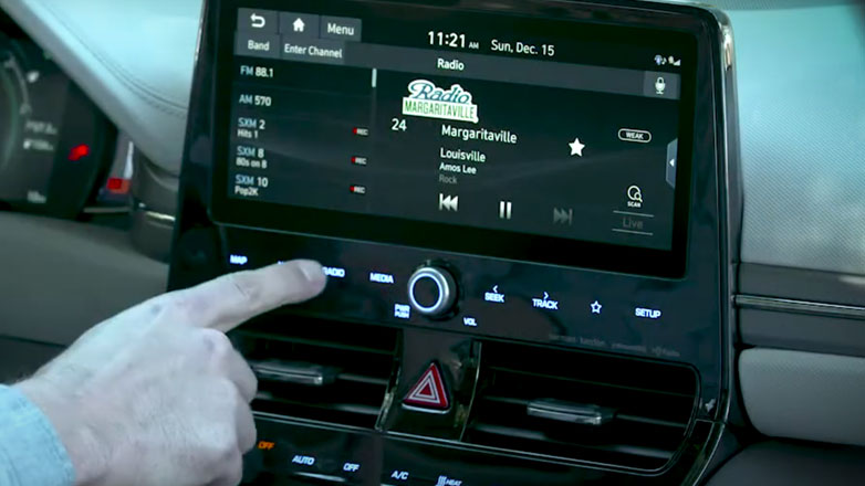 Hyundai: «Οι οδηγοί νευριάζουν και αγχώνονται εάν το Ι.Χ. τους έχει μόνο κουμπιά αφής και όχι πρακτικούς διακόπτες»