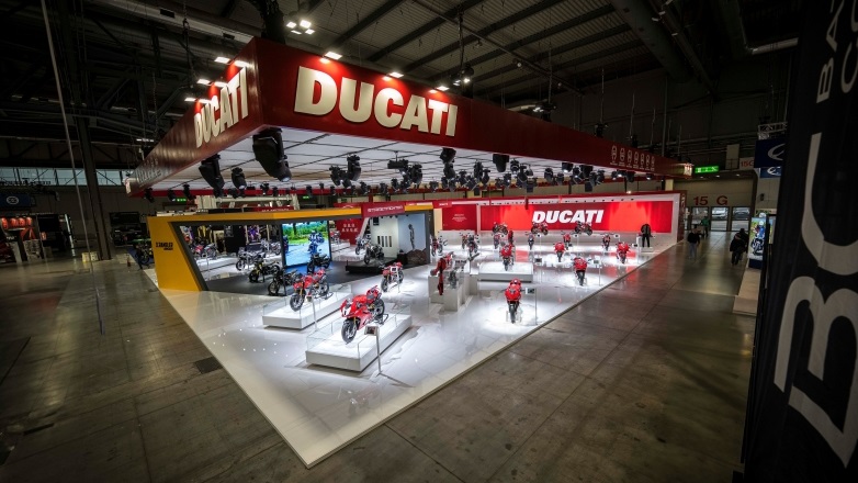 Η Ducati στην EICMA 2024 με τις νέες Panigale V2 και Streetfighter V2