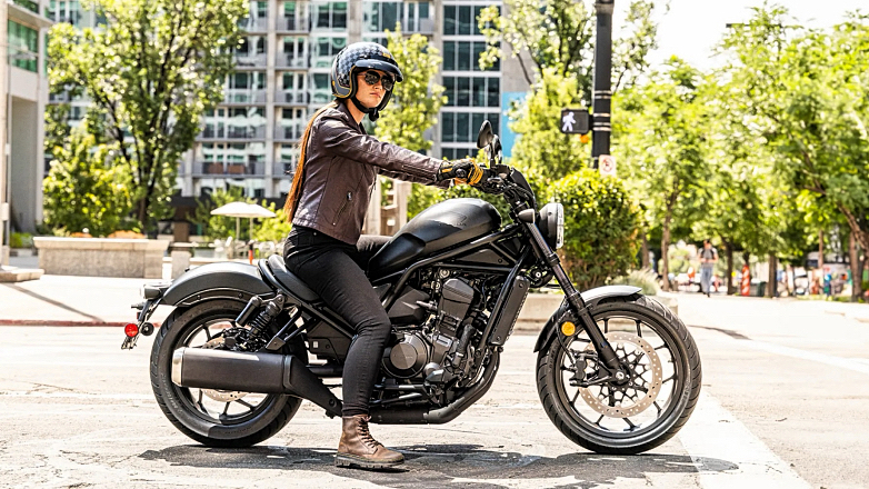 Η νέα Honda Rebel 1100 προσελκύει μια επαναστατική “φυλή” αναβατών