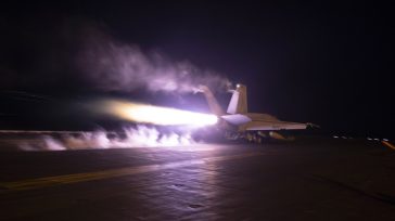 Οι ΗΠΑ βομβάρδισαν στη Συρία εγκαταστάσεις ένοπλων ομάδων που υποστηρίζονται από το Ιράν