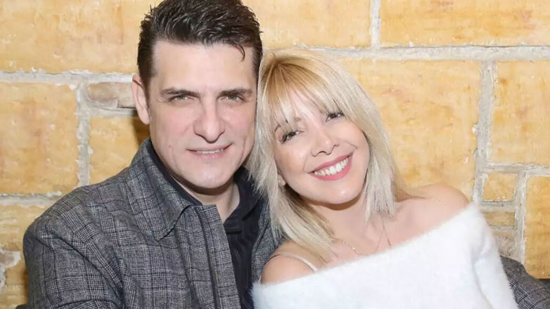 Χρίστος Αντωνιάδης: Aπαντά στις φήμες που τον θέλουν να χωρίζει με τη σύζυγό του