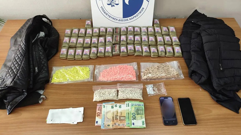 Σύλληψη δυο ατόμων στο «Ελευθέριος Βενιζέλος» για εισαγωγή ναρκωτικών ουσιών