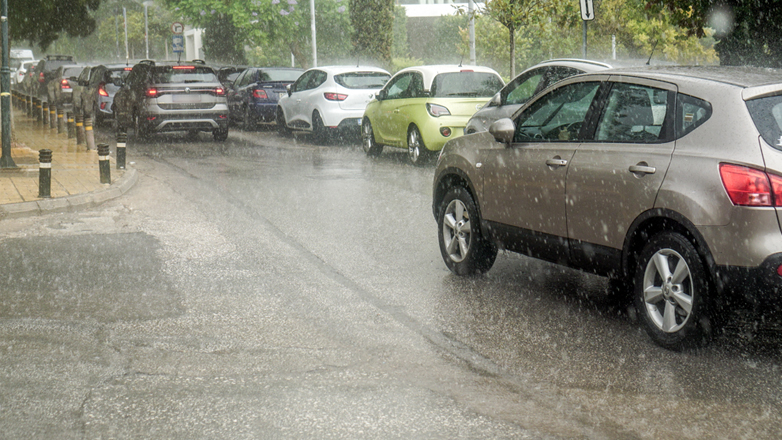 Συναγερμός για έντονα καιρικά φαινόμενα έως και το βράδυ του Σαββάτου