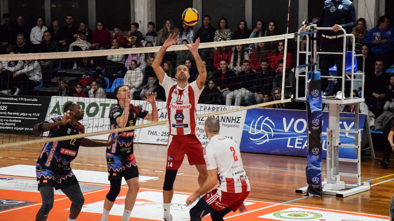 Bόλεϊ: Πέρασε και από την Αλεξανδρούπολη ο Ολυμπιακός, 3-0 σετ τον Άθλο